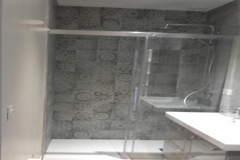 renovation-peinture-salle-de-bain-Borderouge-Toulouse rénovation peinture salle de bain Borderouge Toulouse 31